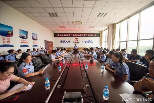 新时代文明实践传习志愿故事,展现公交奉献精