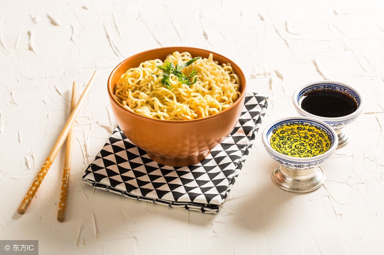 这就是中国泡面与韩国泡面的区别,看完对比后