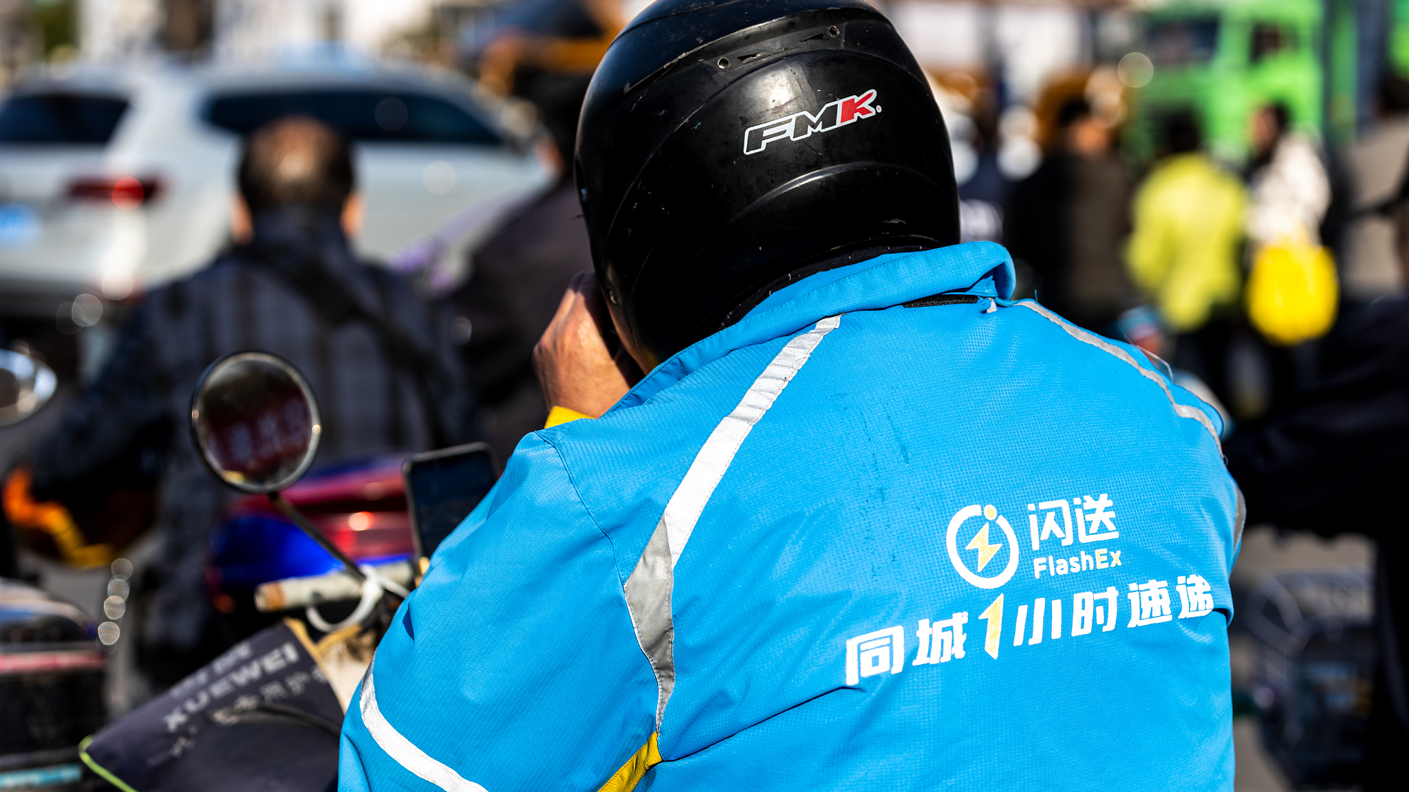闪送员被电动车炸伤，预计要付400万医疗费：平台究竟有无责任？