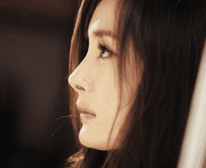 范冰冰和刘国梁亲吻照片曝光, 本尊霸气回应: 老