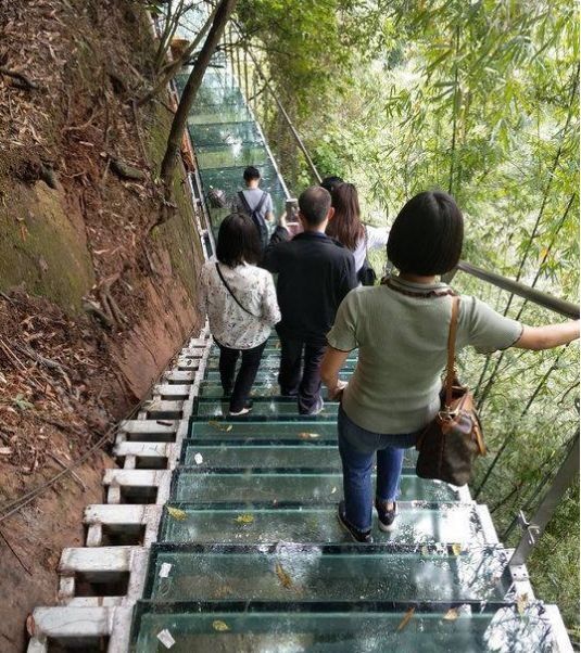 邛崃平乐古镇的玻璃栈道门票多少?咨询电话是