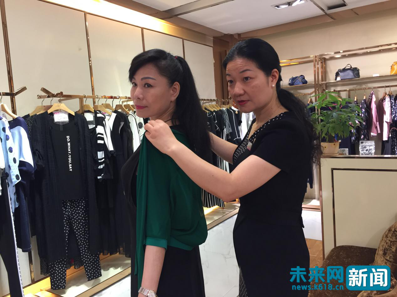 魔法师周明娟:28年从服装销售员到搭配专家