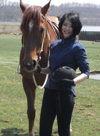 戚薇的女儿不是中国国籍,也不是韩国国籍,网友