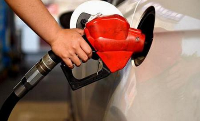 开了那么多年的车,你知道1升汽油等于多少公斤