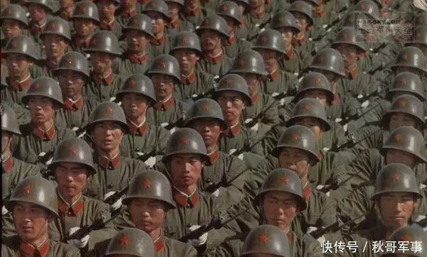 打仗时没军衔咋指挥解放军用一项制度避免指挥