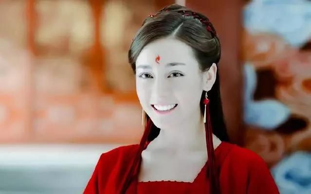 杨幂带火李易峰,捧红迪丽热巴,他却一直没有大