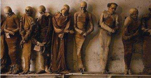 诡异事件大盘点:唐山大地震后有阴兵借道