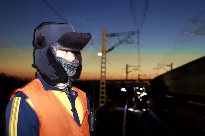 -40℃的“冷极村”，为了唯一的一趟列车……