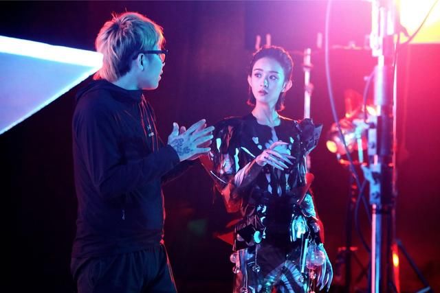 赵丽颖问吴磊喜欢什么样的女生,这回答说的不