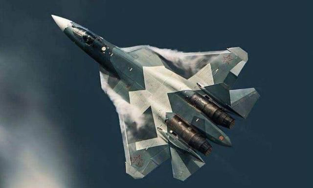 歼-20、苏-57、F-22战力到底谁最强?这次美国