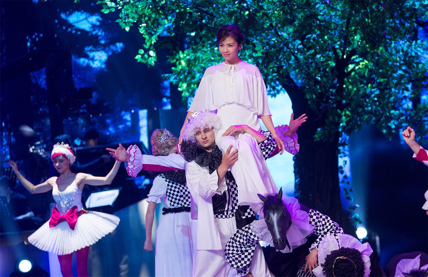 刘涛实力演唱林俊杰《听说》 深情媲美原唱