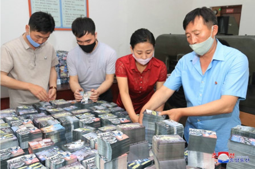 截至当地时间22日,3000多个气球等可以向韩国散发传单的各种器材已准备到位。公报称,朝鲜向韩国散发传单的行动计划是不可阻挡的。