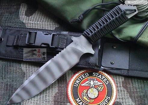 现代军用匕首和仿古刀剑，哪一个更好?