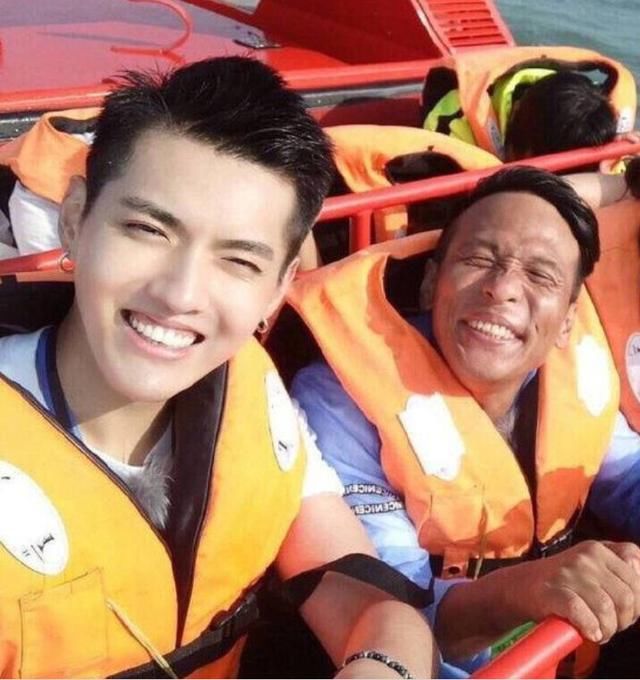 最搞笑的明星合影,蔡依林,郭德纲很尴尬,看了成龙却笑不出来