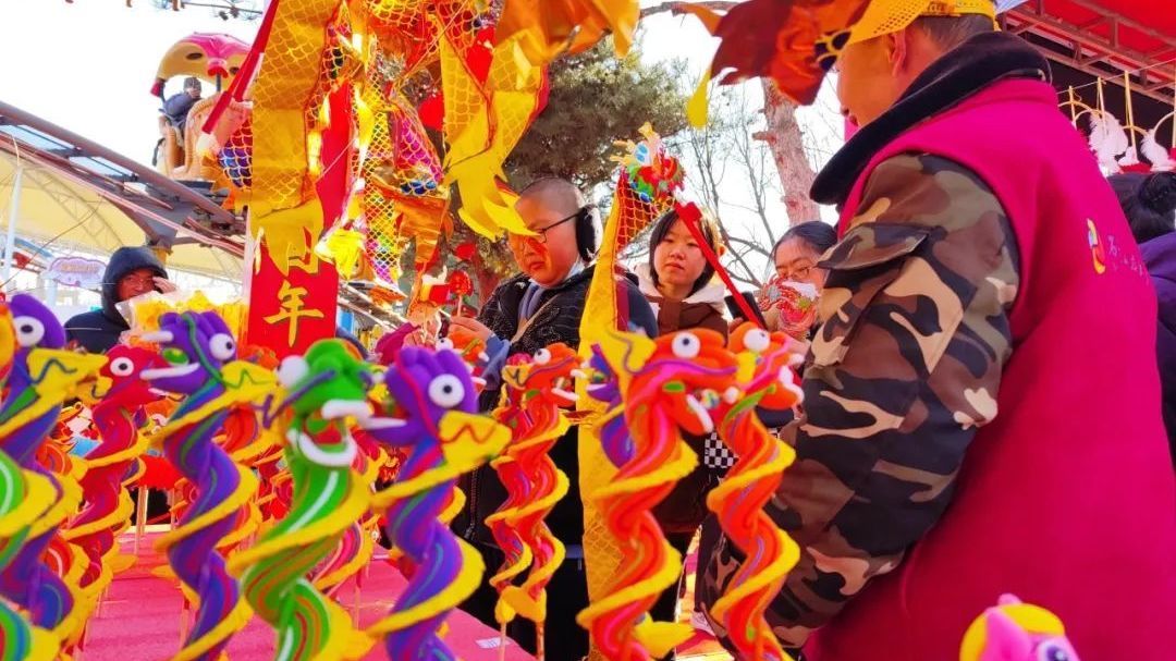 逛石景山游乐园迎春庙会,开启幸福新一年! 逛石景山游乐园迎春庙会,开启幸福新一年!