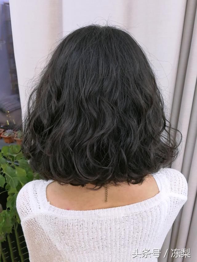 2018最最火爆的烫发发型《木马卷》