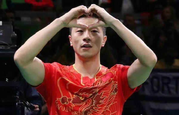 马龙夺冠心形送给谁?白岩松直问是否给石川佳纯 马龙夺冠心形送给谁?白岩松直问是否给石川佳纯