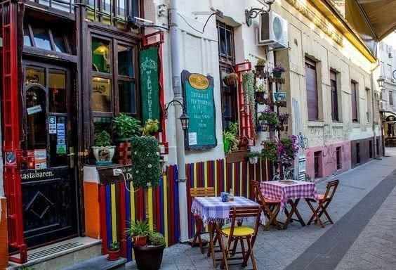 欧洲第一个国家对中国免签证,消费水平低,美女