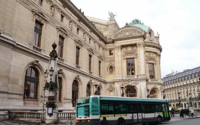 法国人为什么要千辛万苦拿中国签证?老外:因为