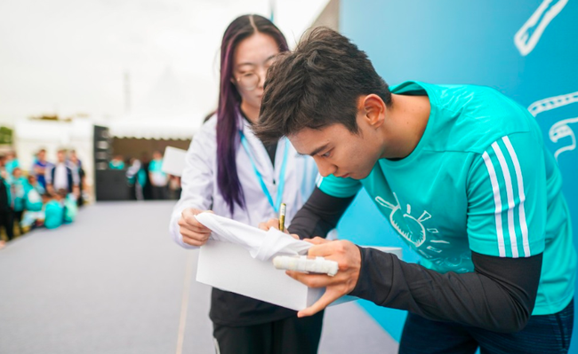 官方回应宁泽涛最新伤情报告:韧带二度损伤