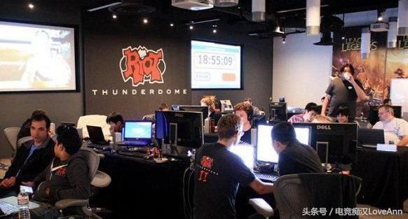 谁说ADC要凉了?亚索走下路有一个致命缺陷,永