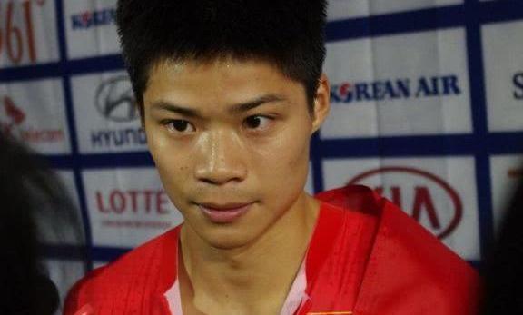 苏炳添还在巅峰期,为什么要选择退役?