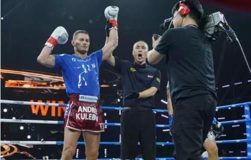 中国自由搏击顶级高手杨茁有望击败古拉宾,捧