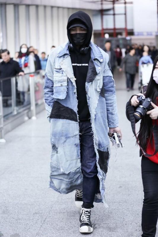 张彬彬的乞丐牛仔大衣,这是要当蒙面大盗吗?
