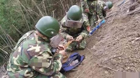 9000万人口的越南地下埋着80万吨地雷,苦果自