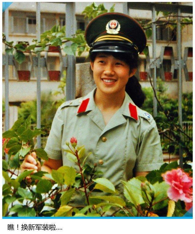 除了贝雷帽还有西装!盘点武警部队军装变迁