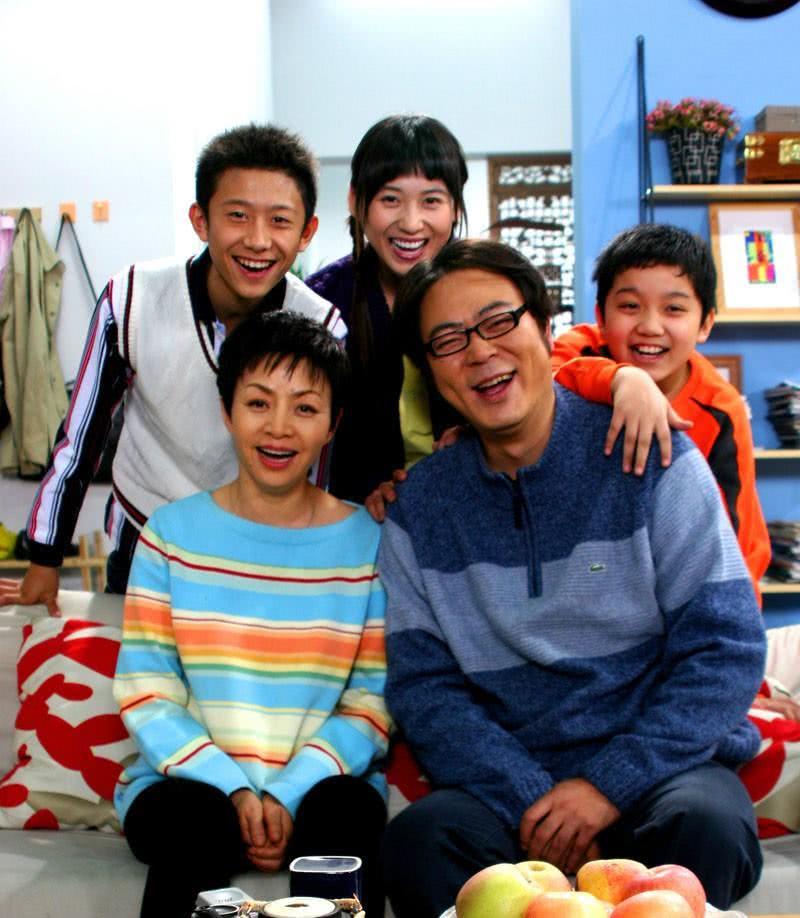 她出演《家有儿女》走红,私生活糜乱遭暴打,如今淡出无人识!