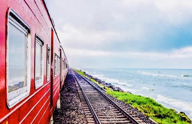 很多去过斯里兰卡的游客都说:在斯里兰卡不坐