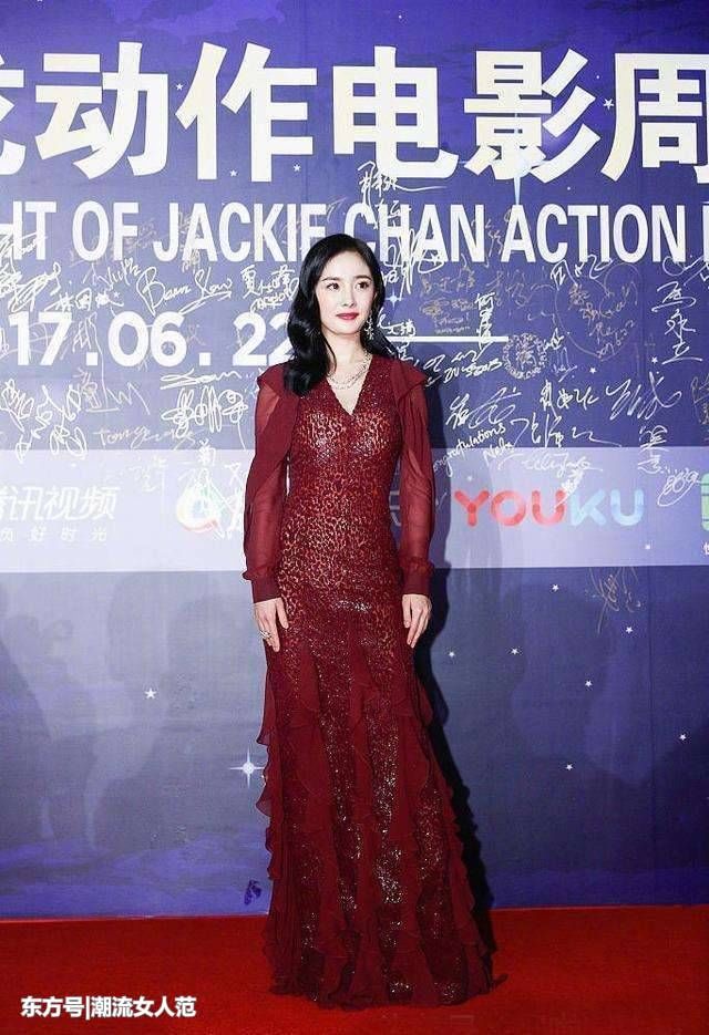 唐嫣和杨幂同穿红色亮片裙,一个清爽少女,一个