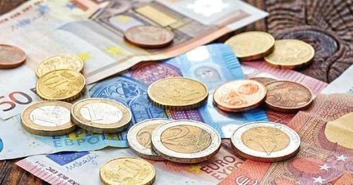 8月开始,财运上上签的4生肖,逢8遇贵人,逢9撞财