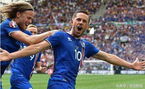 33万人世界排22!冰岛球员兼职世界杯?导演牙