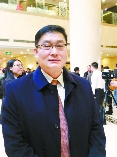 建真言谋良策出实招——政协委员岳长海 建真言谋良策出实招——政协委员岳长海