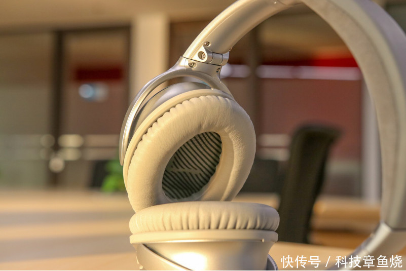 谁才是降噪届的扛把子?Bose QC35II与索尼10