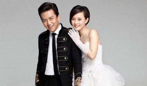 网友偶遇逛街孙俪邓超一家四口,网友:孙俪的装