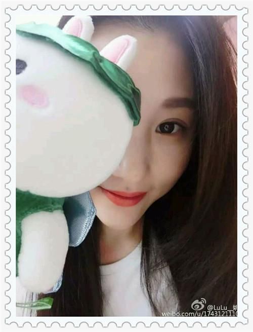 RNG夺冠,老板姚金成功不可没,不仅督战,Uzi当