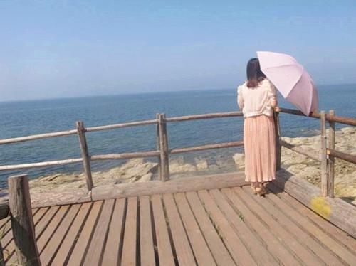 孩子说:妈妈,我不想上学,上学不好玩,妈妈的回答