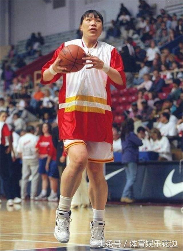 女篮第一人郑海霞现状,为保孩子健康婚后8年拒