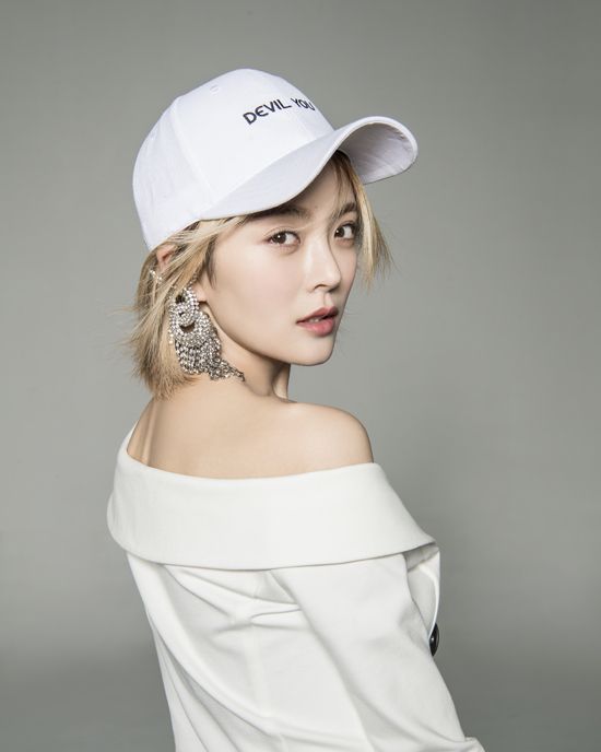 种丹妮《逆袭》完美收官 新剧将搭档张嘉译姜武