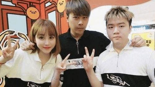 卢本伟逆水寒ID曝光,合成武器值50万人民币?王