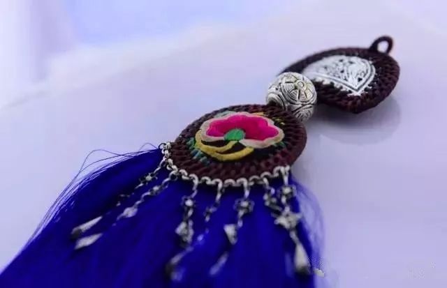 今天,红河州民族师范学校火爆了朋友圈!