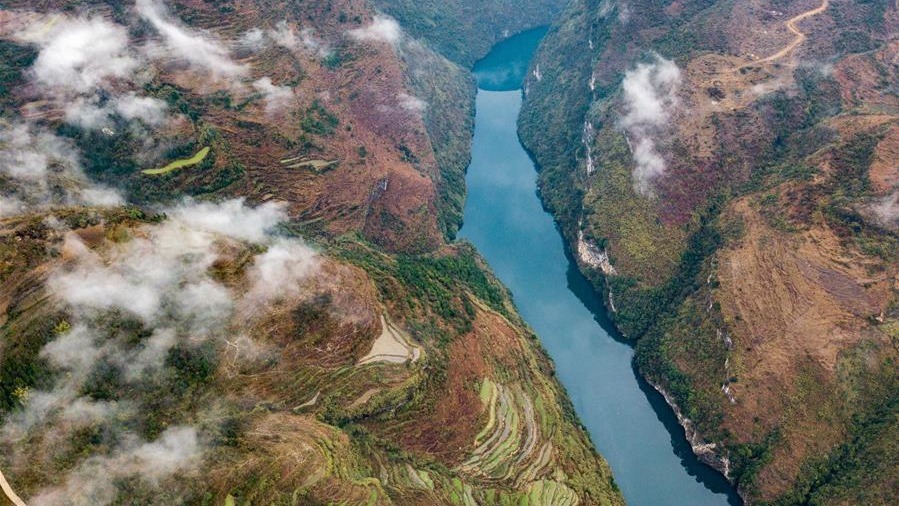 无人机航拍鸭池河峡谷风光美 无人机航拍鸭池河峡谷风光美