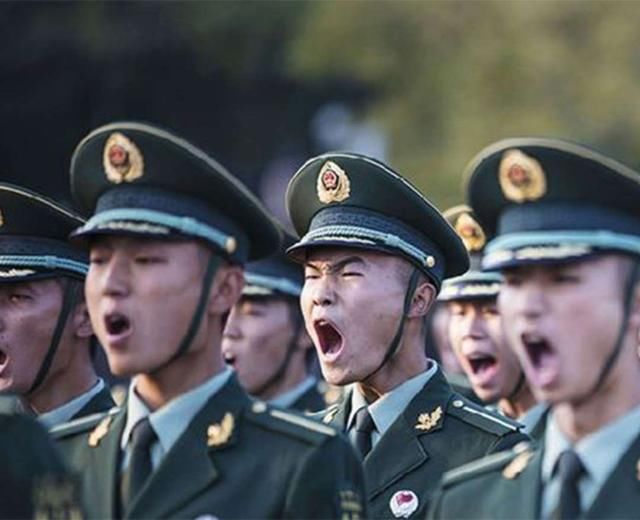 分享一个例子:大学毕业后当兵与大学在读期间