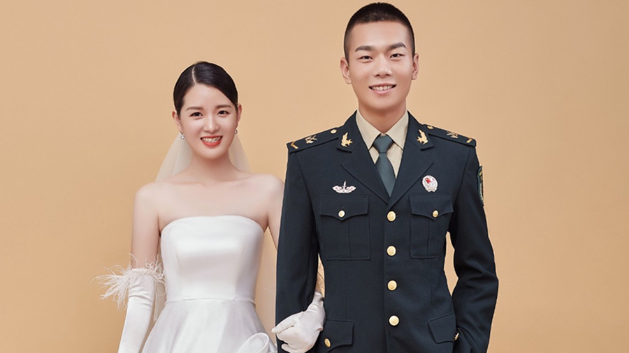 这组婚纱照太美了!来自“军恋”的甜蜜“暴击” 这组婚纱照太美了!来自“军恋”的甜蜜“暴击”