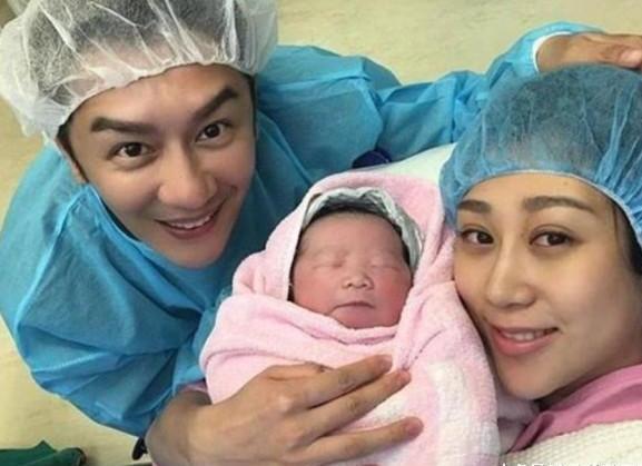 为什么女明星生孩子都是剖腹产, 而不是顺产呢