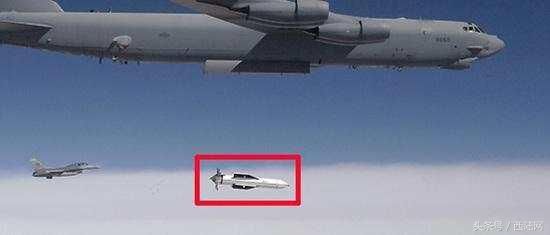 中国钻地弹道导弹PK美国炸弹之祖, 谁是最强