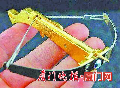 厦门小学校园周边惊现"牙签弩" 部分店家已卖到断货